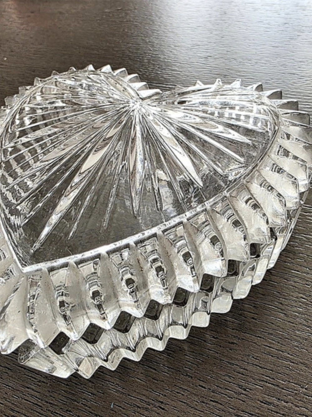 Vintage Clear Glass Heart Trinket Box Starburst Sawtooth Edge Jewelry Dish 4"